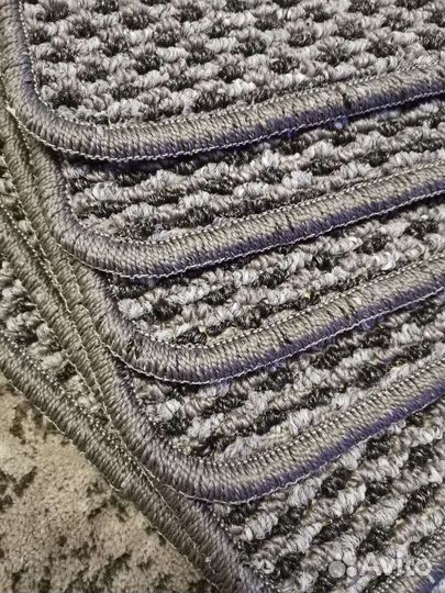 Оверлок ковровых покрытий