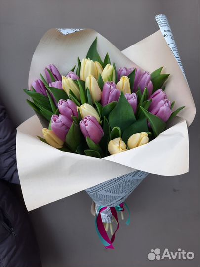 Тюльпаны к 8 марта