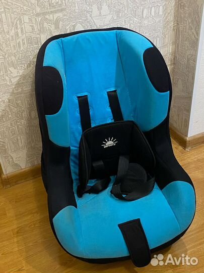 Автомобильное кресло