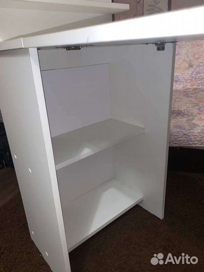 Стол для маникюра бу