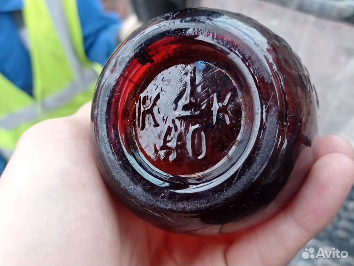 Бутылка стеклянная