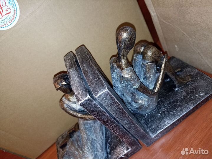 Держатель для книг