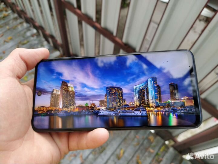 Телефон Xiaomi redmi note 9 pro