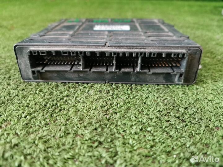 Блок управления двигателем Mitsubishi Chariot