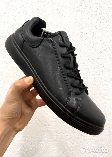 Кроссовки Ecco модные