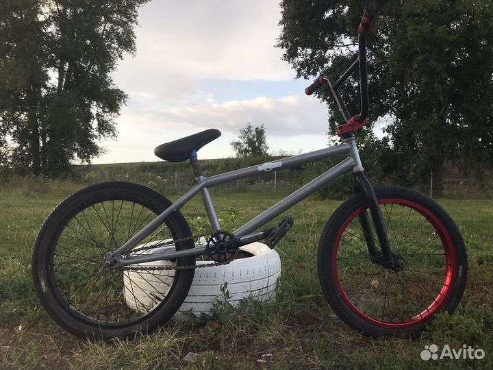 Трюковой велосипед бмх