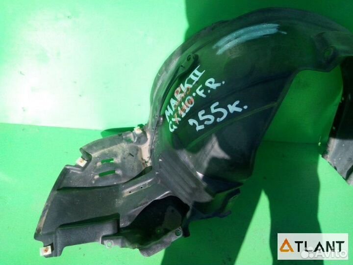 Подкрылок передний правый toyota mark II