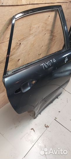 Дверь задняя правая Lexus Rx300 Rx330 Rx350 03-09