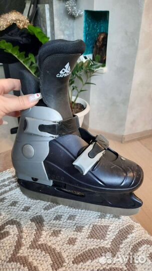 Коньки хоккейные