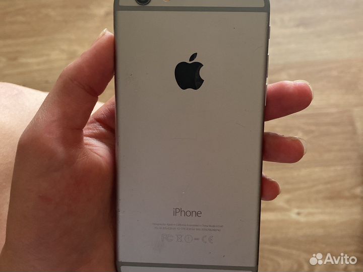 Телефон iPhone 6