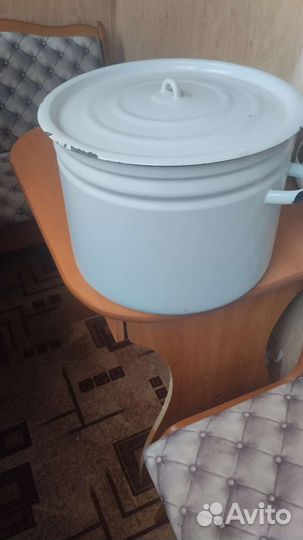 Кастрюля эмалированная