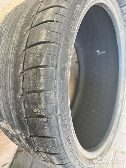 Triangle TH201 Sportex 235/35 R19 и 265/30 R19
