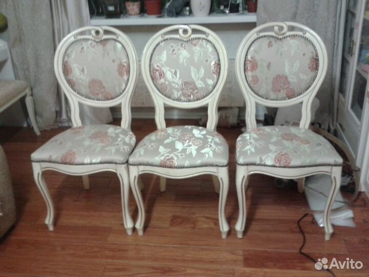 Ремонт и перетяжка мягкой мебели на дому