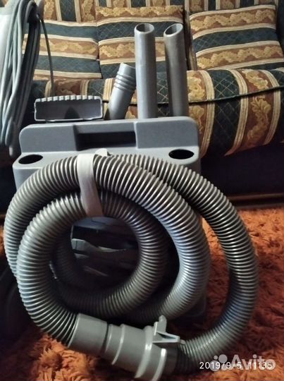 Универсальный моющий пылесос химчистка Kirby