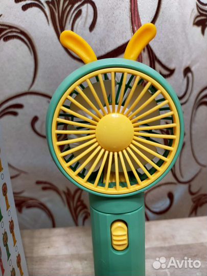 Вентилятор ручной на аккумуляторе