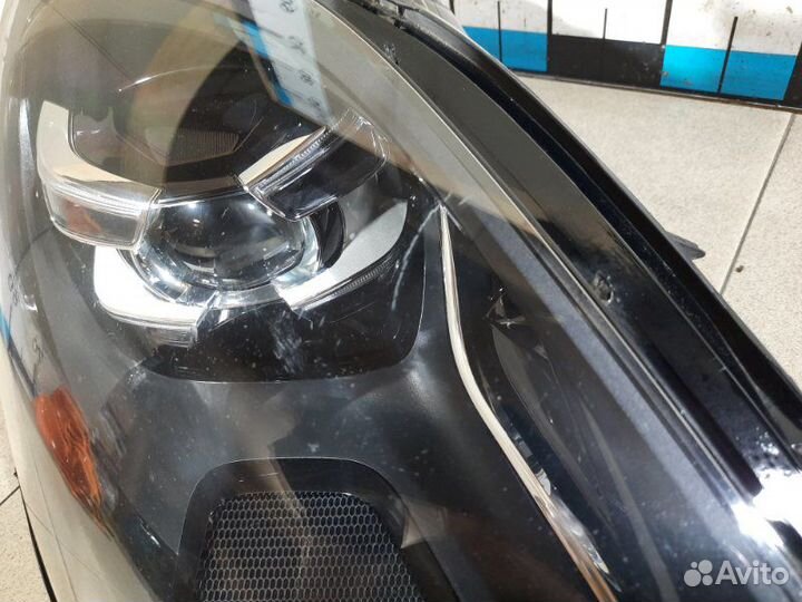 Фара правая Porsche Macan