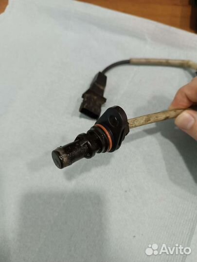 Датчик положения коленвала kia 391802G000