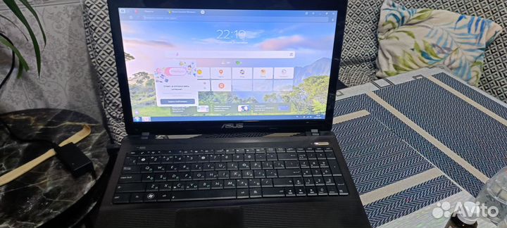 Ноутбук asus