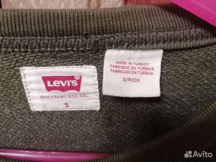 Новая жeнская толстовка Levis, р. S (42-44)