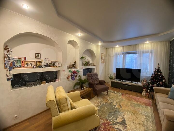 2-к. квартира, 64 м², 3/5 эт.