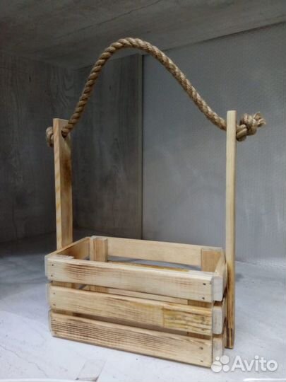 Деревянный ящик
