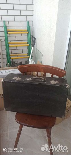 Чемодан старинный