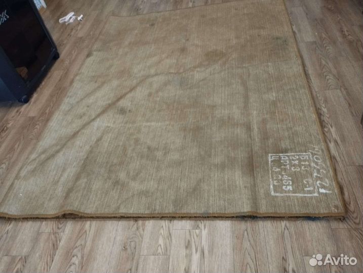 Ковер шерстяной ручной работы