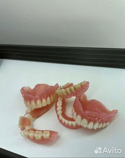 Зубной техник Реставрация и изготовления протезов