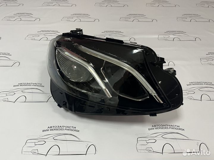 Правая передняя фара Mercedes W213 high performanc