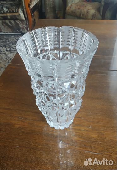 Вазы стекло, фарфор для цветов, фруктов, конфет