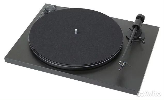 Проигрыватель винила Pro-Ject Primary OM5e