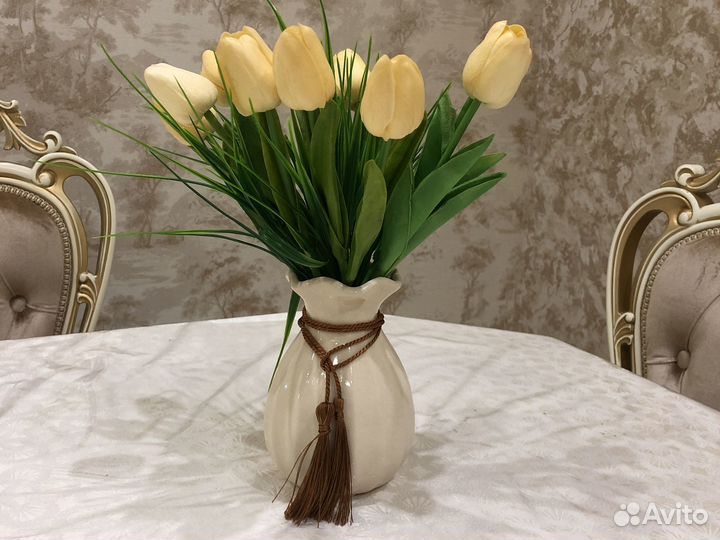 Ваза с цветами