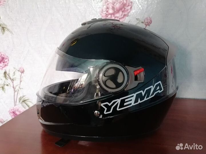 Мотоциклетный шлем