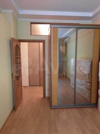 2-к. квартира, 60 м², 3/3 эт.