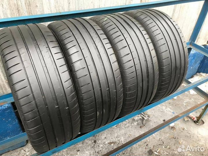 Michelin Pilot Sport 4 235/50 R19
