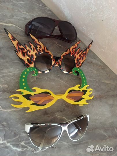 Справочник по кактусам, очки