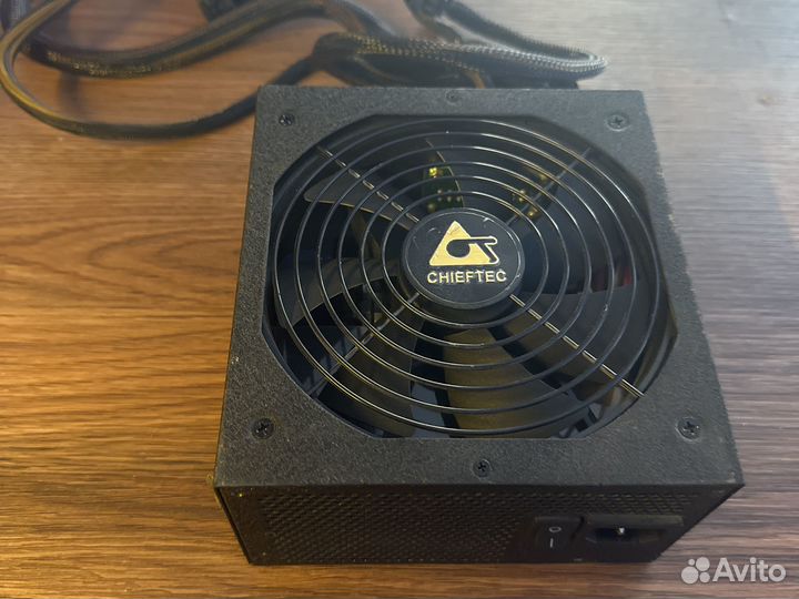 Блок питания chieftec 750w