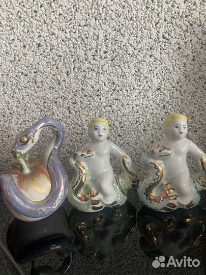 Статуэтка змея