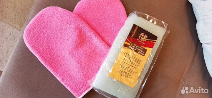 Воск и рукавички для восковых ванночек