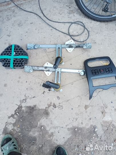 Стеклоподъемник