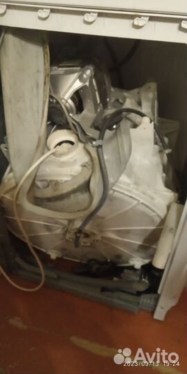 Стиральная машина с вертикальной загрузкой