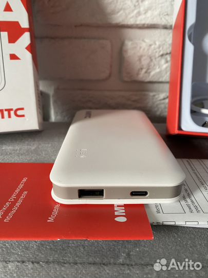 4G wifi роутер и powerbank 3 в 1 от МТС 81560FT PB