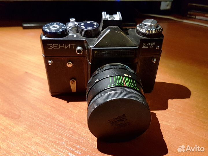 Советский фотоаппарат Зенит ет