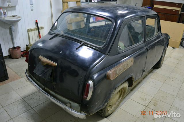 Машины в александровске. ЗАЗ 965 седан. ЗАЗ 965 бежевый.