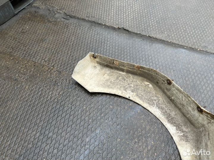 Крыло переднее левое Renault Midlum 2005