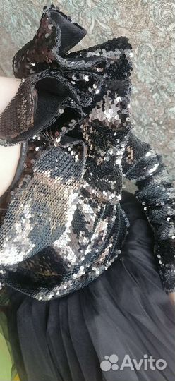 Платье нарядное для девочки 104 110 116 122 128