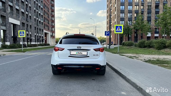 Infiniti FX37 3.7 AT, 2010, 141 000 км