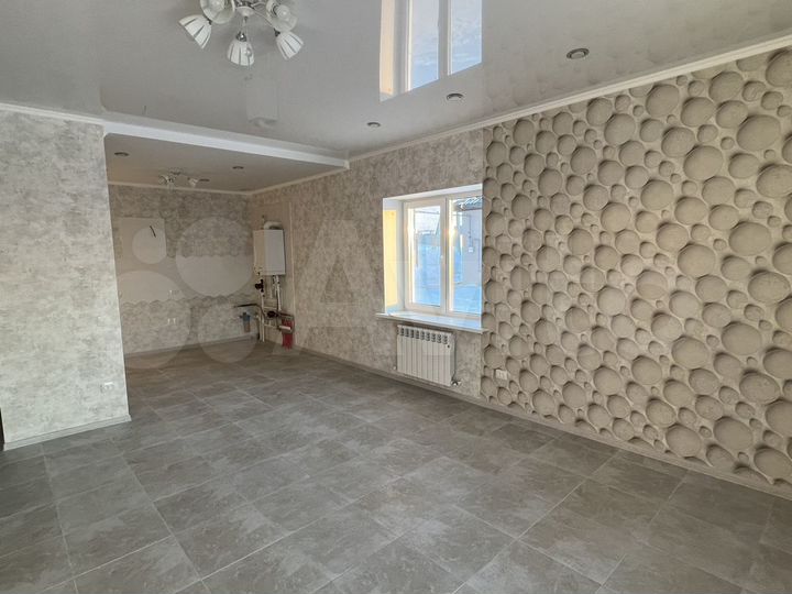 Дом 102 м² на участке 6 сот.