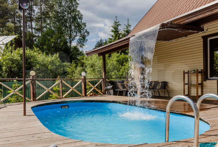 Коттедж 170 м² на участке 10 сот.