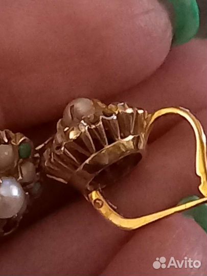 Золотые серьги